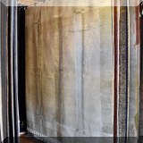 R27. Handcrafted rug. Made in Nepal. 7'10” x 9'9”